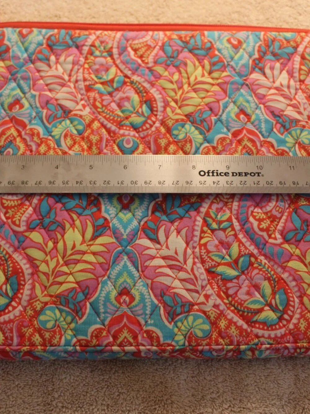 Vera Bradley SKU259 Colorful Quilted Paisley Floral